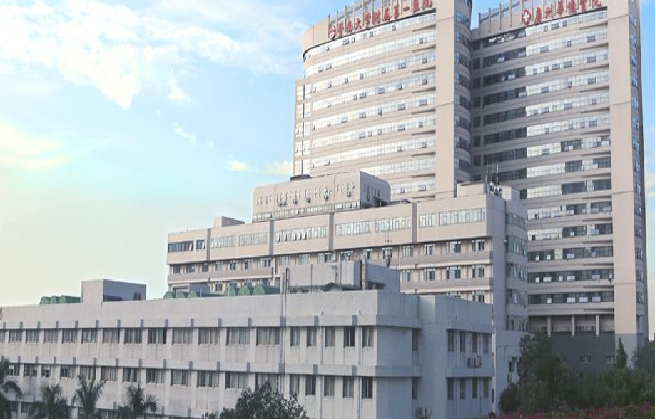 暨南大学第一附属医院（广州华侨医院）心外科医疗家具